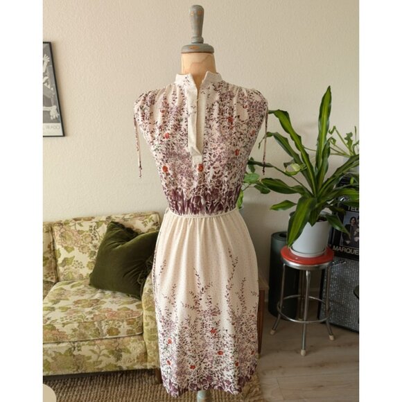 Mara J Jrs. Dress Vintage 70s Women's Cream Floral A Line Mod Size Small - Picture 1 of 10